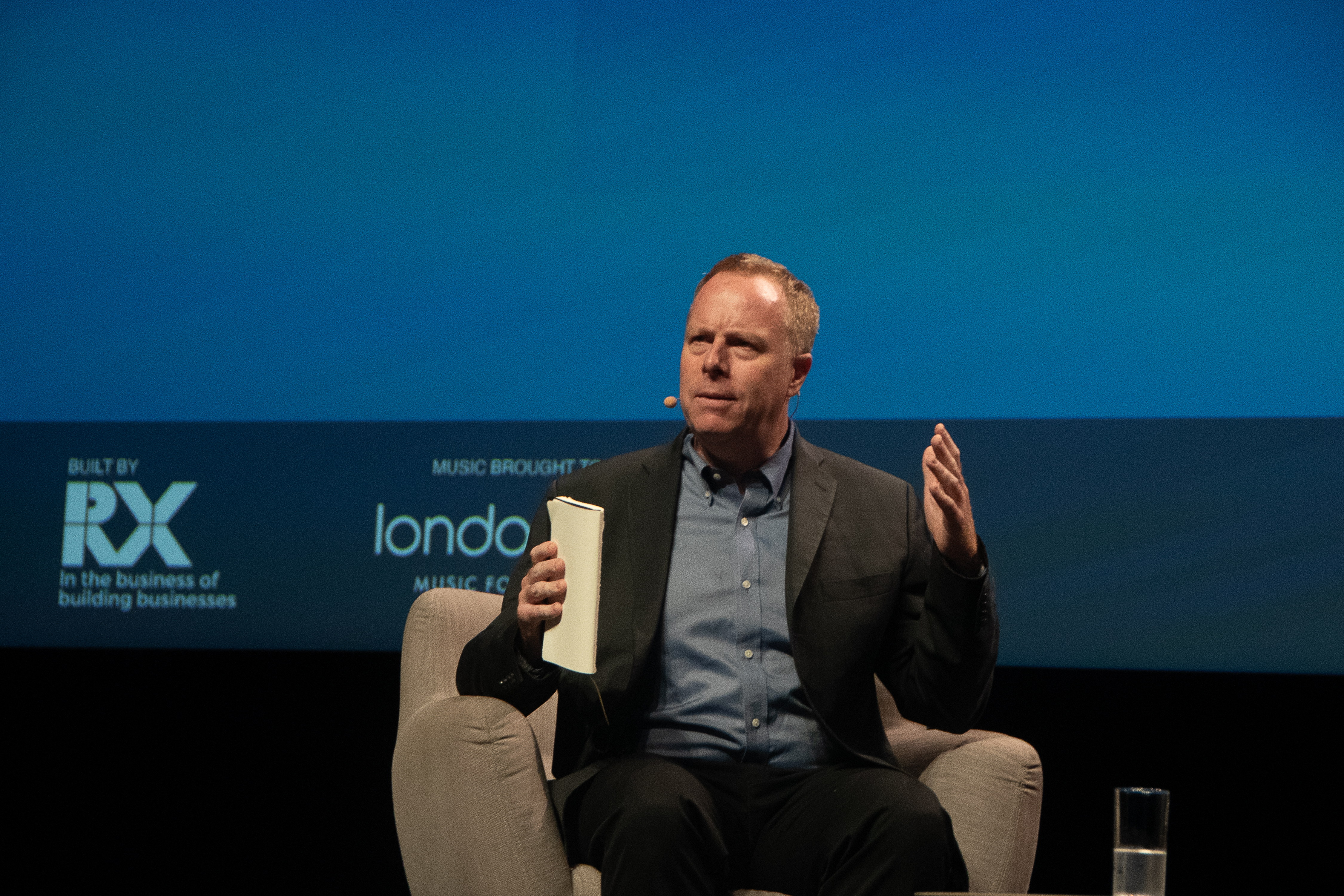 — france cannes autres evenements 42nd mipcom 14 10 2026 mip headliner pivot why every entertainment company needs a vertical strategy scott roxborough
